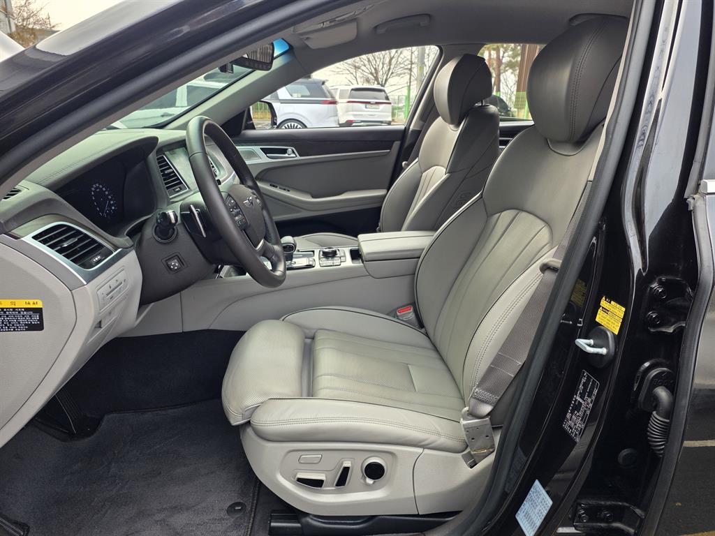 Genesis G80 - Vista 11