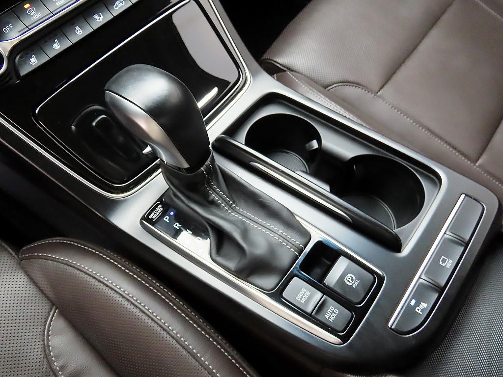 HYUNDAI Grandeur - Vista 11