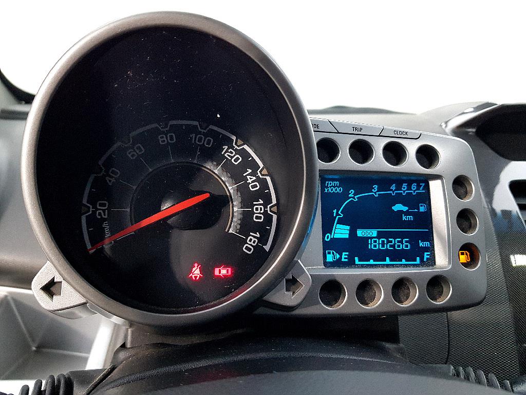 Chevrolet Spark - Vista 6