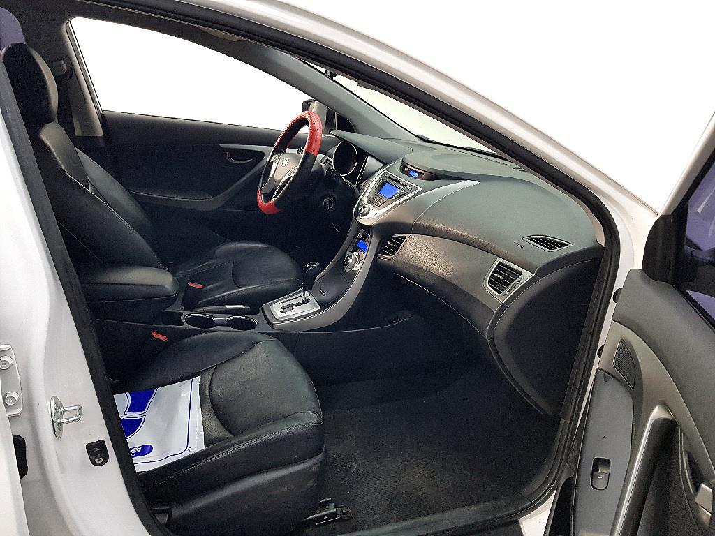 HYUNDAI Avante 2012 Blanco - Importación desde Corea - HF Imports Iquique - Foto 16