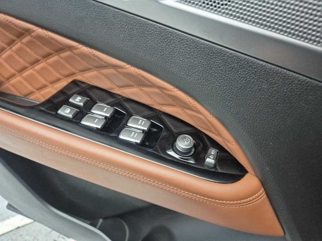 Ssangyong Rexton 2019 Gris - Importación desde Corea - HF Imports Iquique - Foto 17