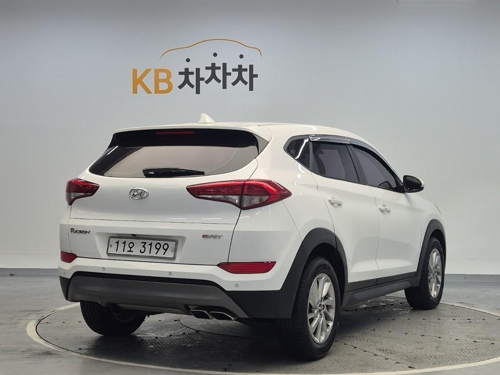 HYUNDAI Tucson - Vista 3