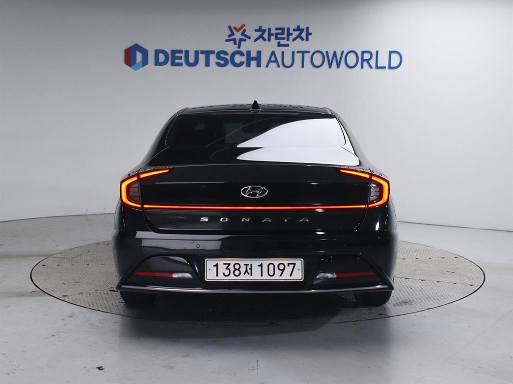 HYUNDAI Sonata - Vista 4