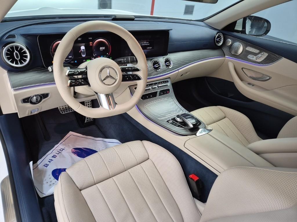 Mercedes Benz E class - Vista 7