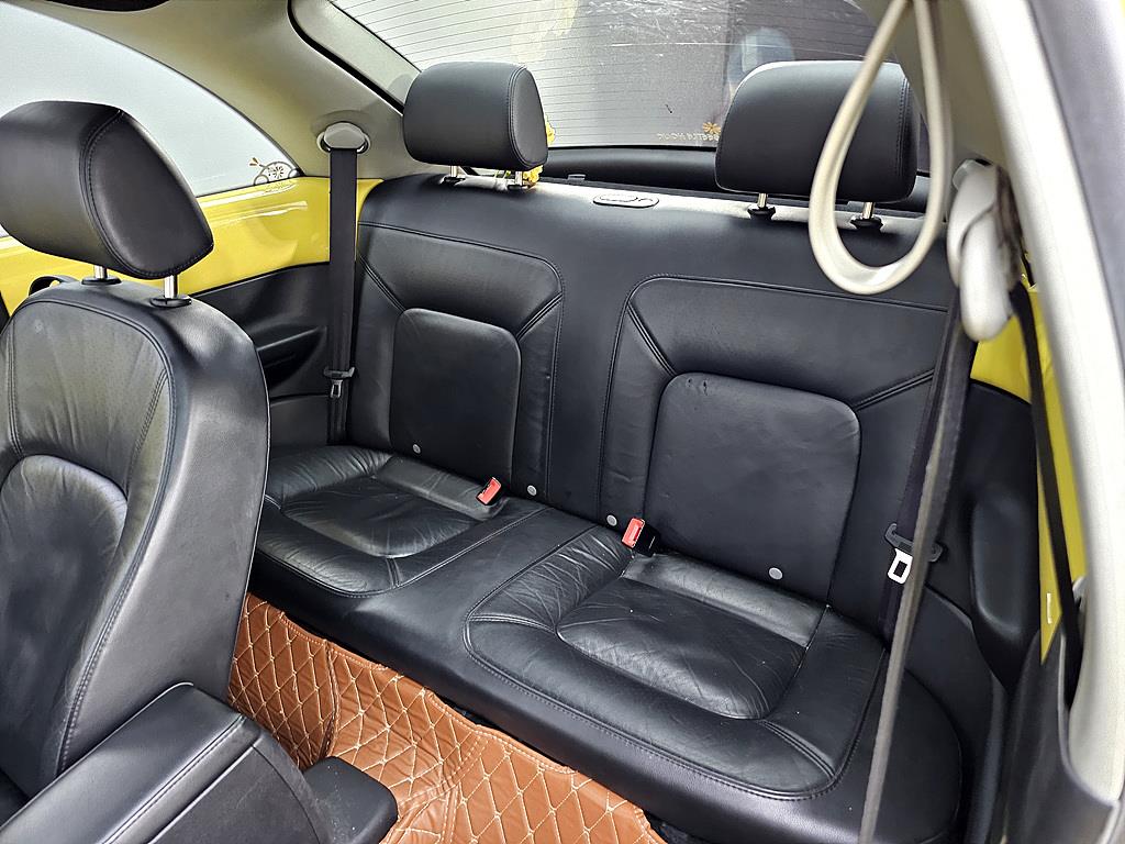 Volkswagen Beetle - Vista 10