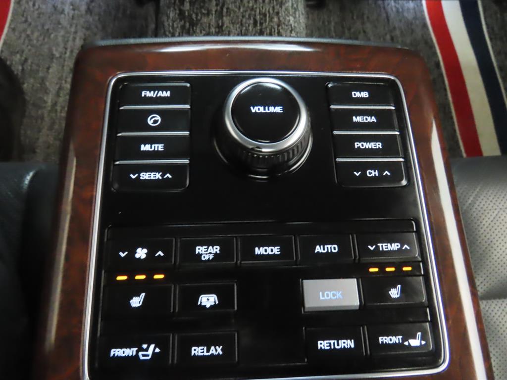 HYUNDAI Equus 2014 Negro - Importación desde Corea - HF Imports Iquique - Foto 8