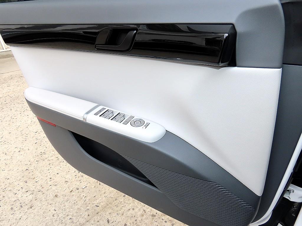 HYUNDAI Grandeur - Vista 12