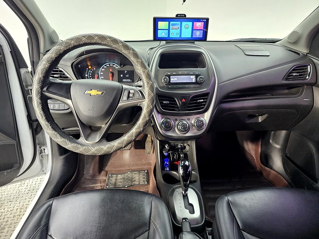 Chevrolet Spark - Vista 5