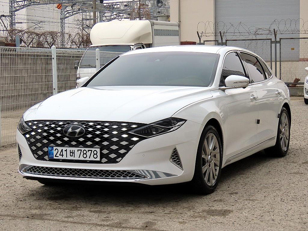 HYUNDAI Grandeur - Vista 2