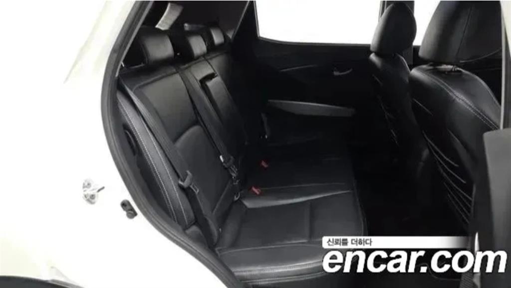 Ssangyong Tivoli 2017 Blanco - Importación desde Corea - HF Imports Iquique - Foto 13