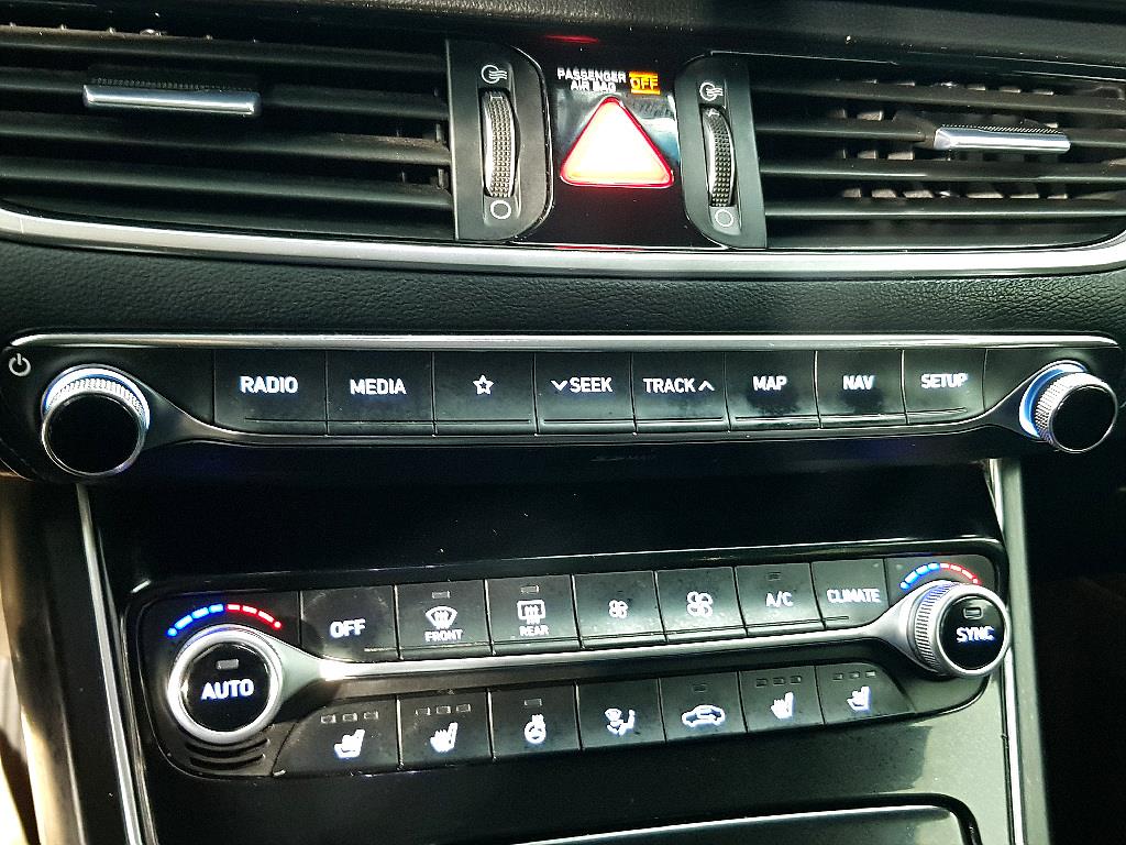 HYUNDAI Grandeur - Vista 11