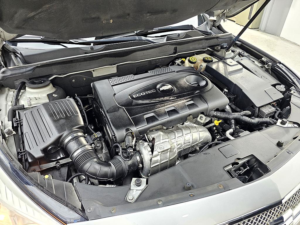 Chevrolet Malibu - Vista 6