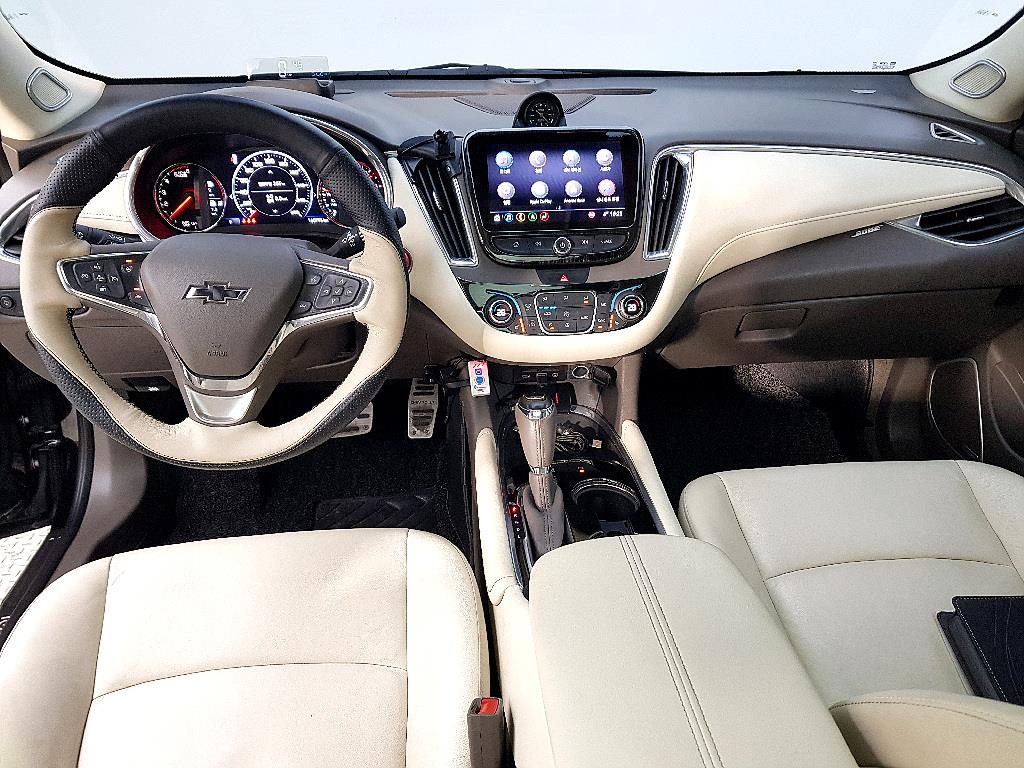 Chevrolet Malibu - Vista 5