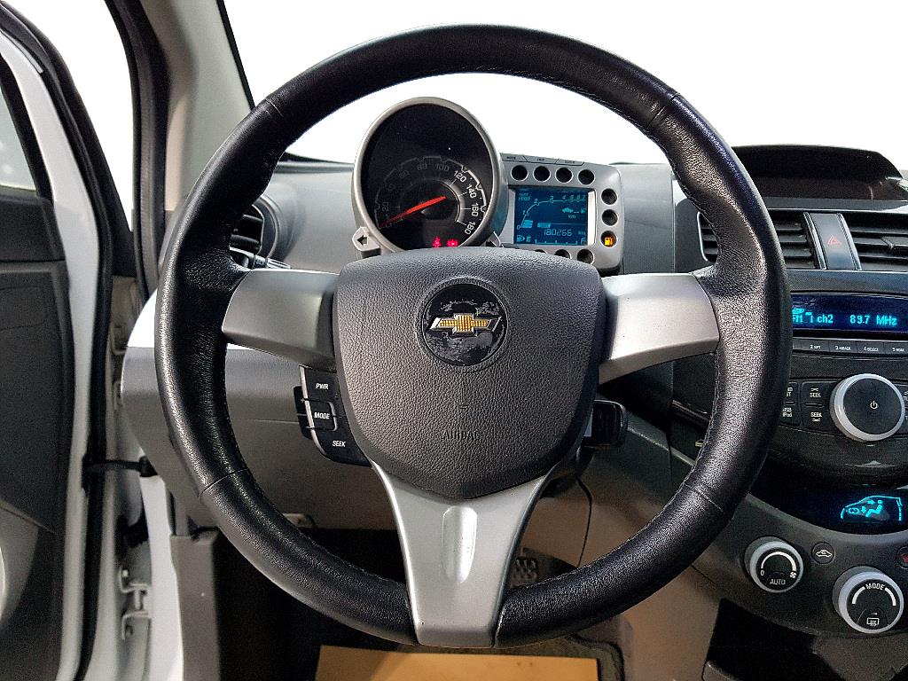 Chevrolet Spark - Vista 11