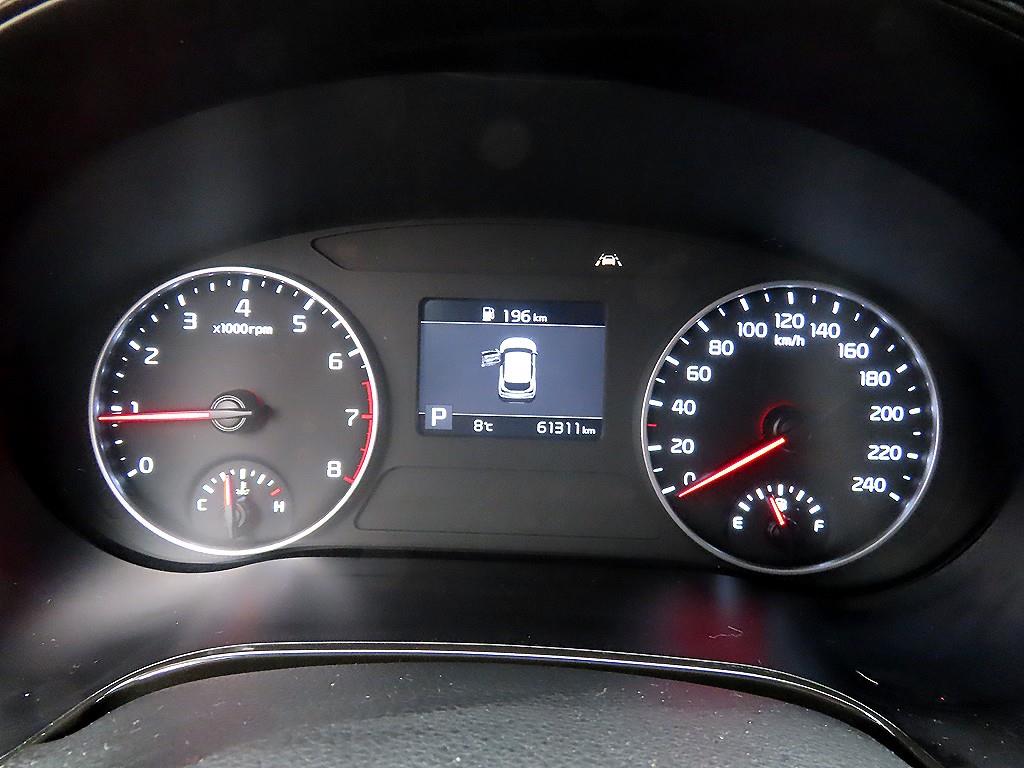 KIA Seltos - Vista 9