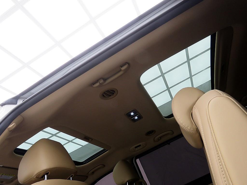 KIA Carnival - Vista 10