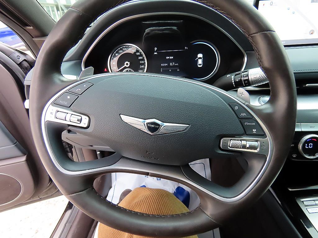 Genesis G80 - Vista 8