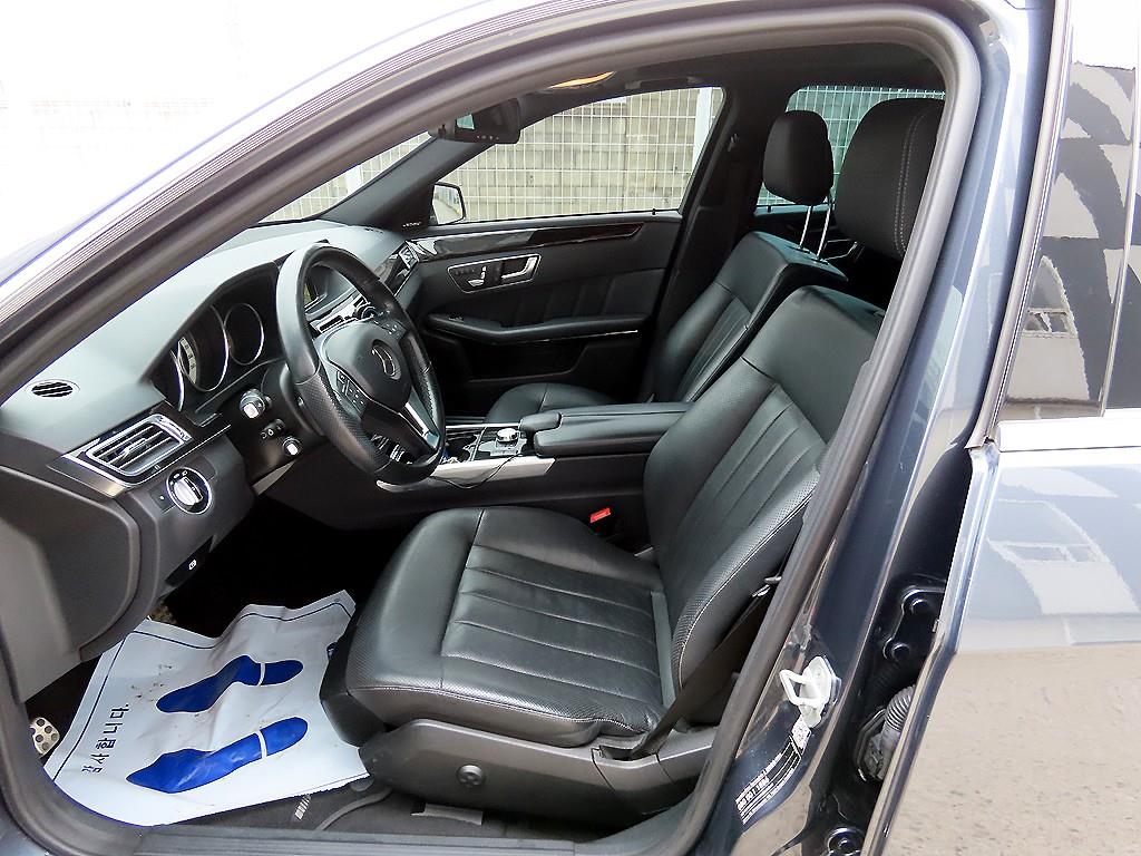 Mercedes Benz E class - Vista 5