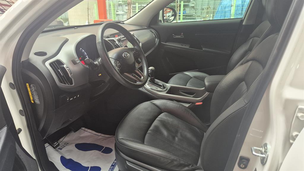 KIA Sportage - Vista 5