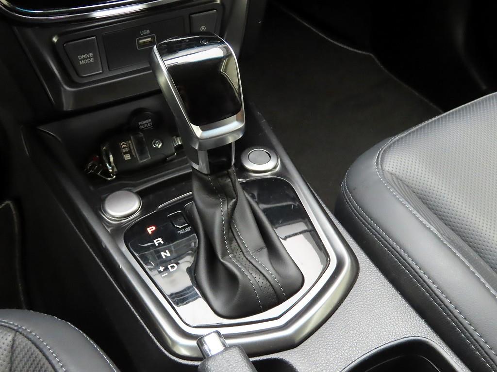 Ssangyong Tivoli - Vista 11