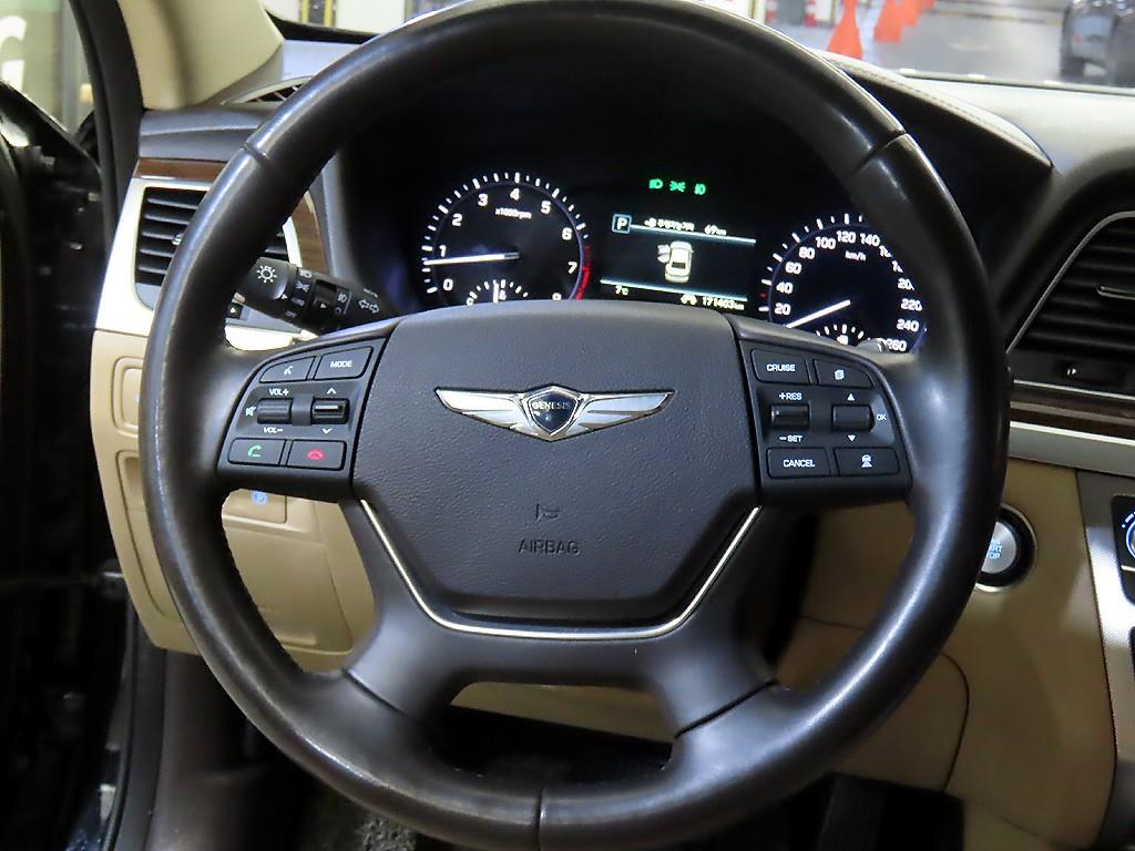 Genesis G80 - Vista 8