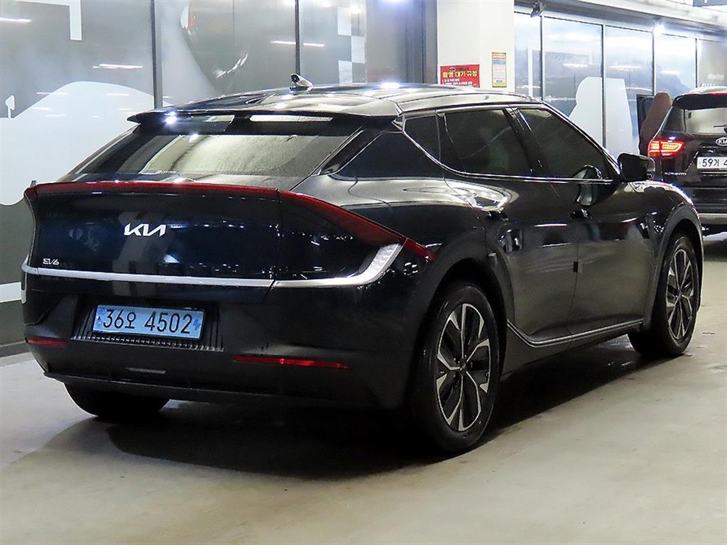 KIA EV6 - Vista 4