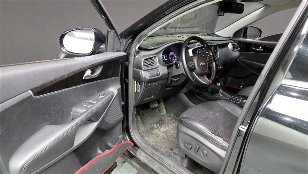 KIA Sorento - Vista 10