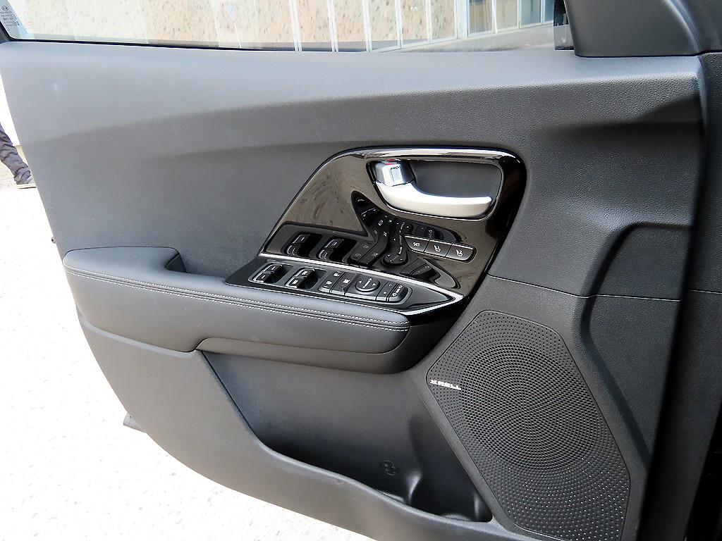 KIA Niro - Vista 12