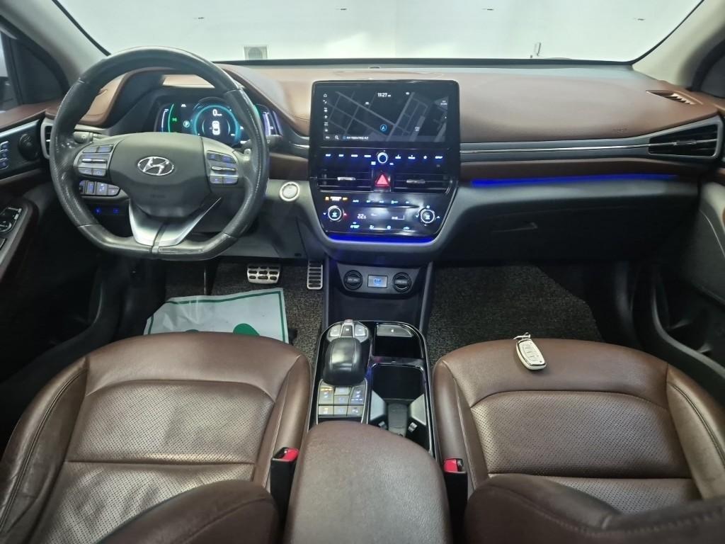 HYUNDAI Ioniq - Vista 7