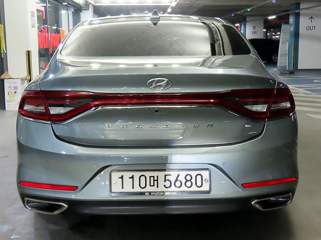 HYUNDAI Grandeur - Vista 5