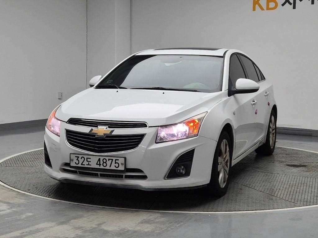 Chevrolet Cruise 2013 Blanco - Importación desde Corea - HF Imports Iquique - Foto 1
