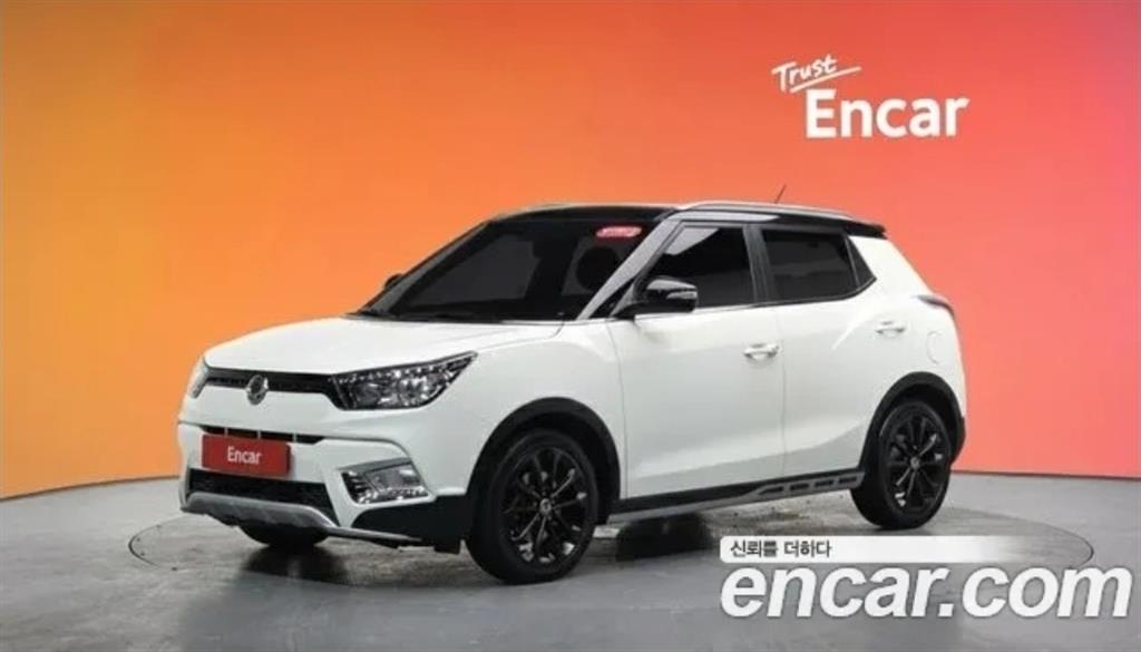 Ssangyong Tivoli 2017 Blanco - Importación desde Corea - HF Imports Iquique - Foto 1