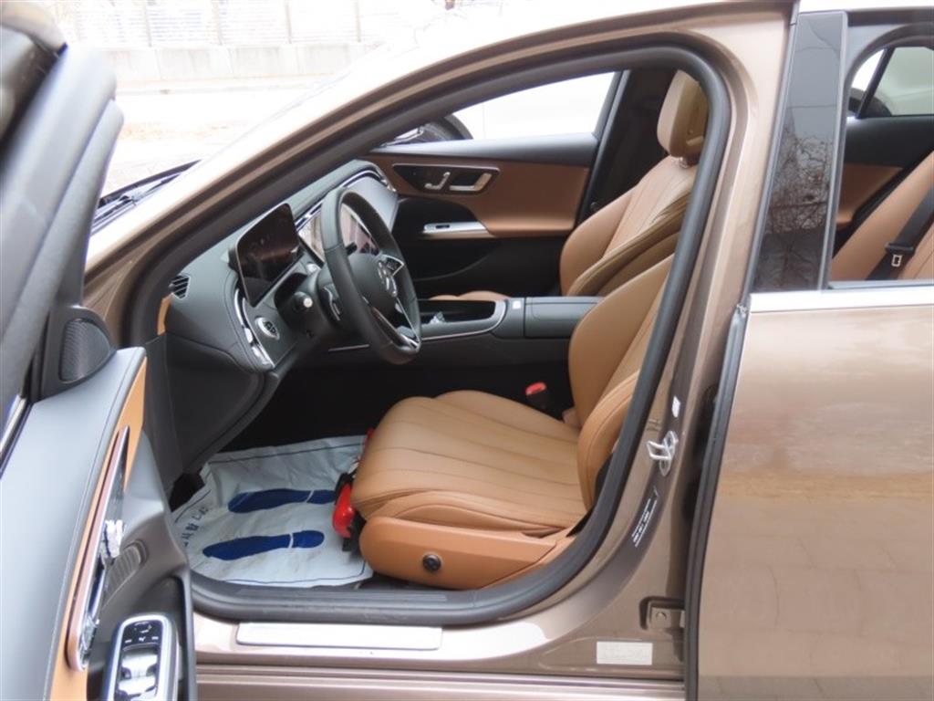 Mercedes Benz E class 2025 Café - Importación desde Corea - HF Imports Iquique - Foto 13