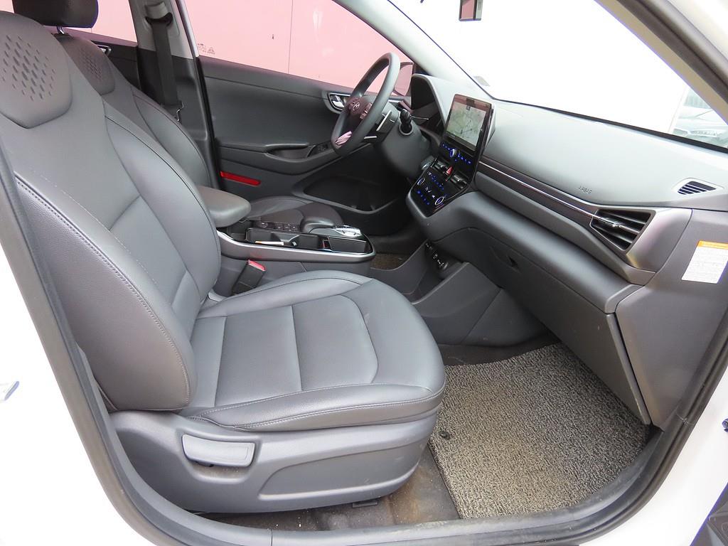 HYUNDAI Ioniq - Vista 8