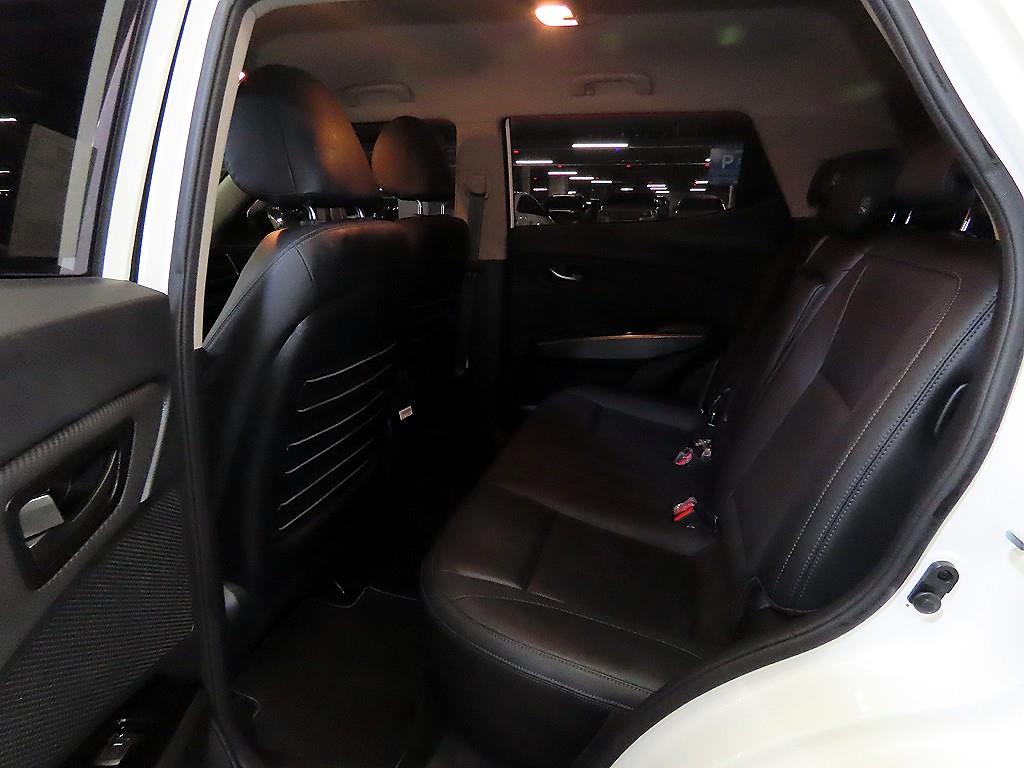 Ssangyong Tivoli - Vista 7