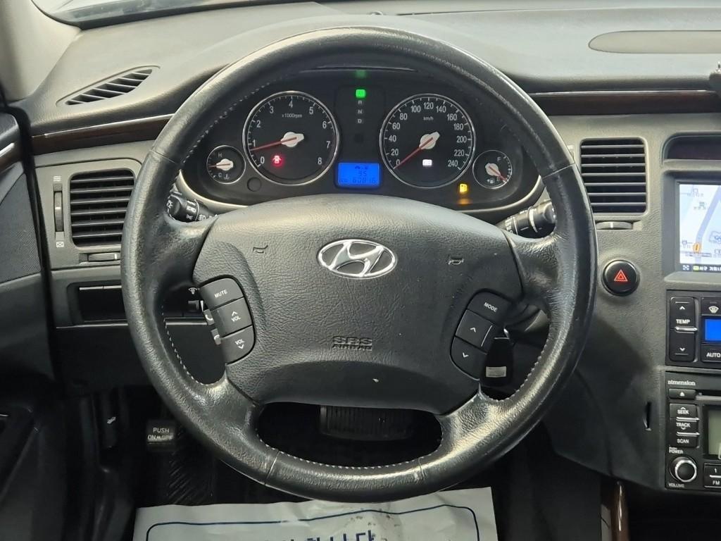 HYUNDAI Grandeur - Vista 9