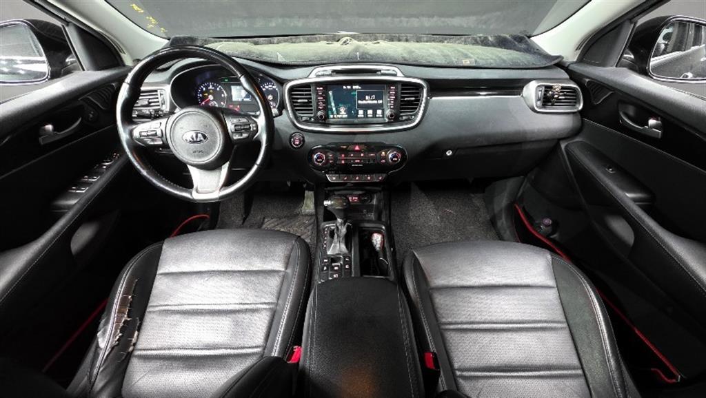 KIA Sorento - Vista 7