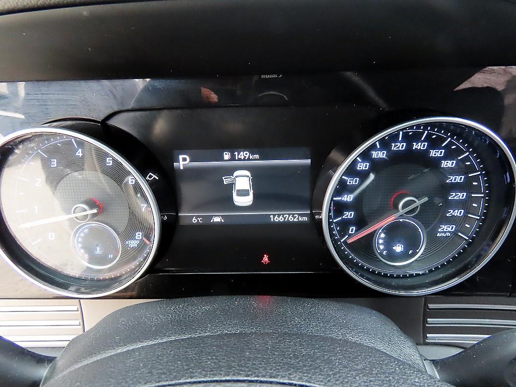 HYUNDAI Grandeur - Vista 9