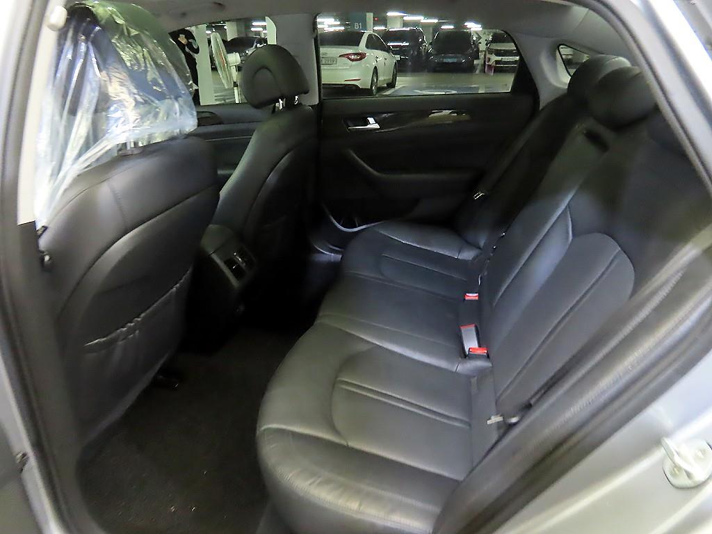 HYUNDAI Sonata - Vista 7