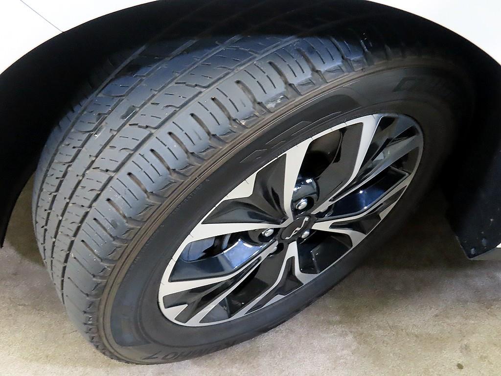 KIA Carnival 2023 the color of pearl - Importación desde Corea - HF Imports Iquique - Foto 20