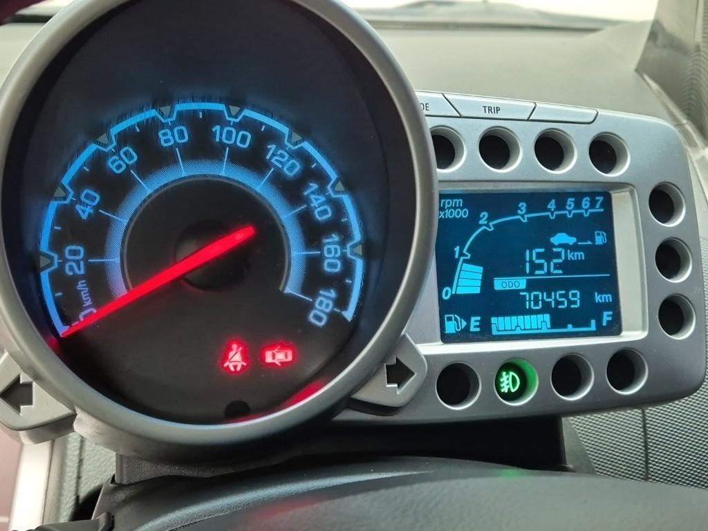 Chevrolet Spark - Vista 6