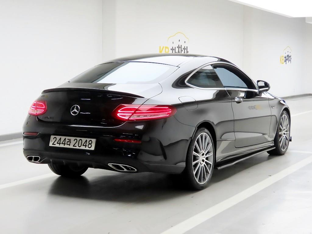 Mercedes Benz C Class - Vista 4