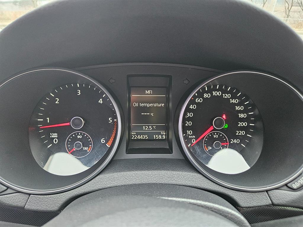 Volkswagen Golf - Vista 9