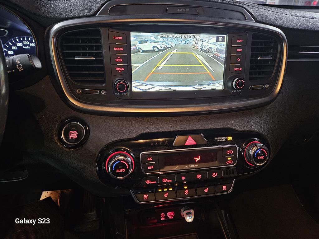 KIA Sorento - Vista 12