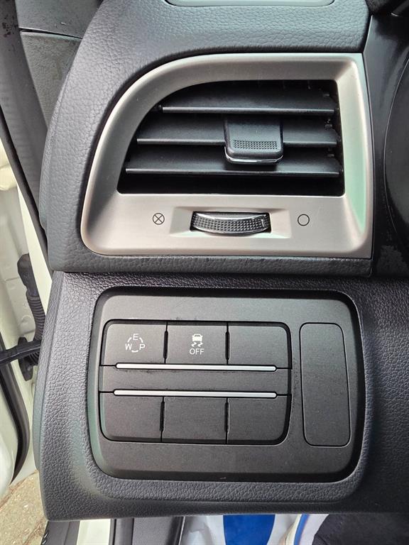 Ssangyong Tivoli - Vista 12