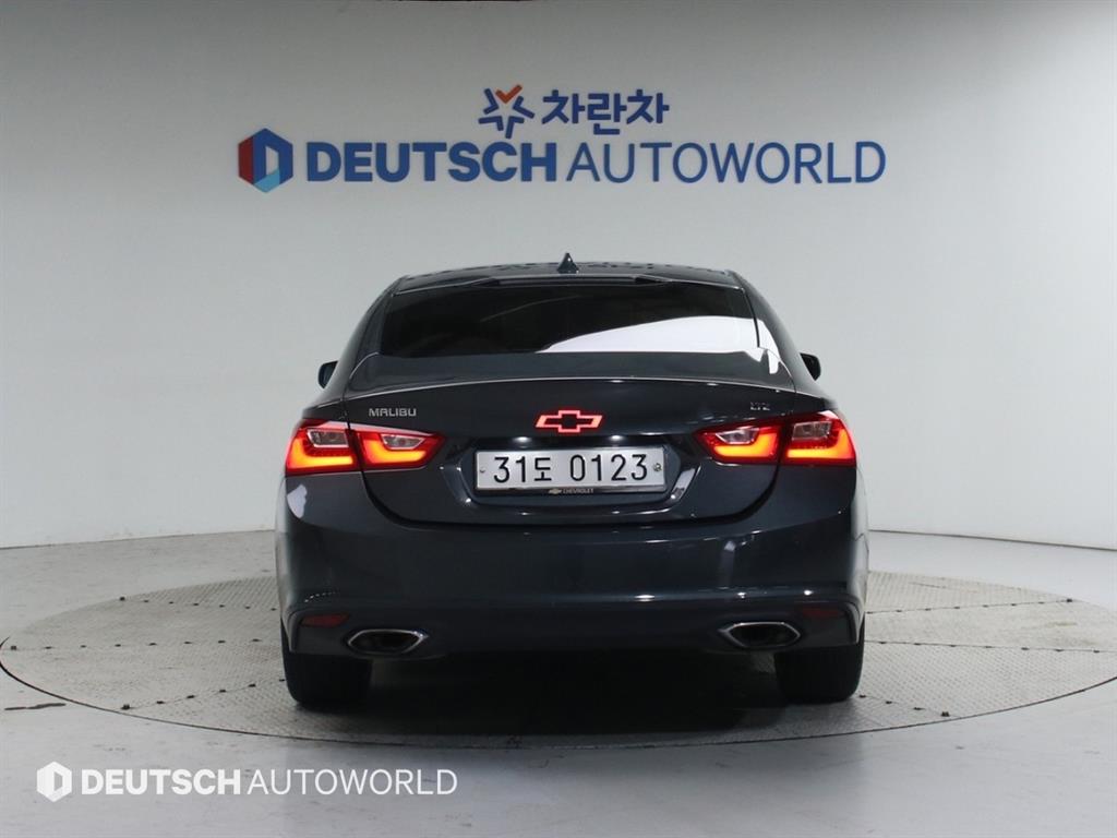 Chevrolet Malibu - Vista 4
