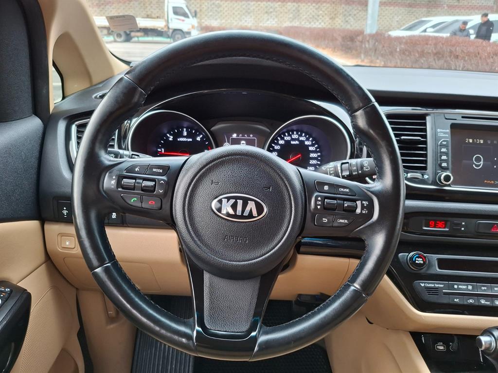 KIA Carnival 2015 Blanco - Importación desde Corea - HF Imports Iquique - Foto 16
