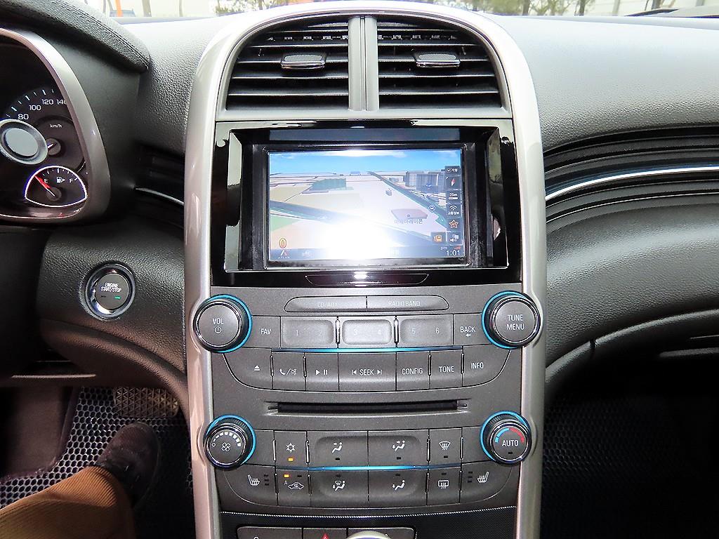 Chevrolet Malibu - Vista 12