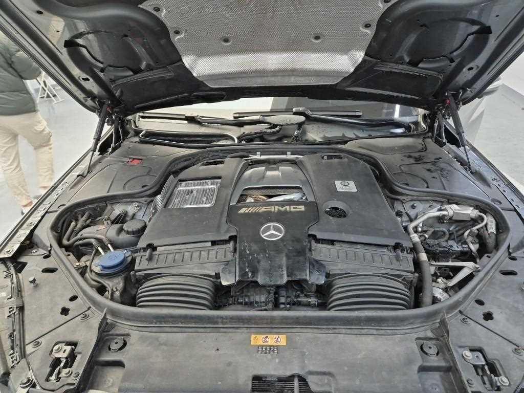 Mercedes Benz S Class - Vista 5