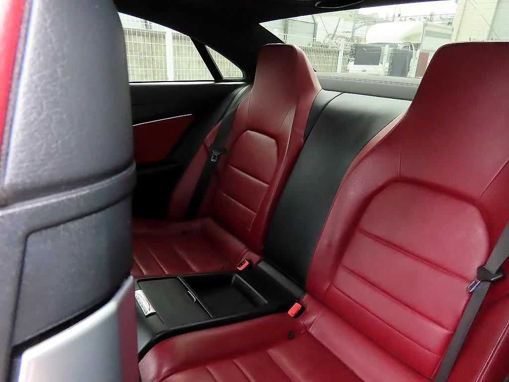 Mercedes Benz E class - Vista 6